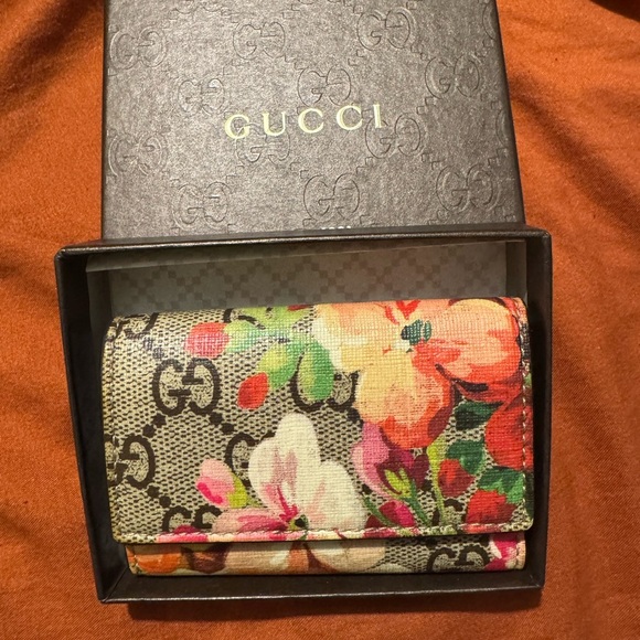 Gucci Floral Women's key holder - Picture 1 of 7